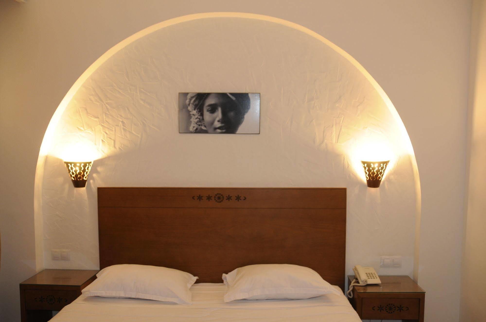 Hotel Menara 4*